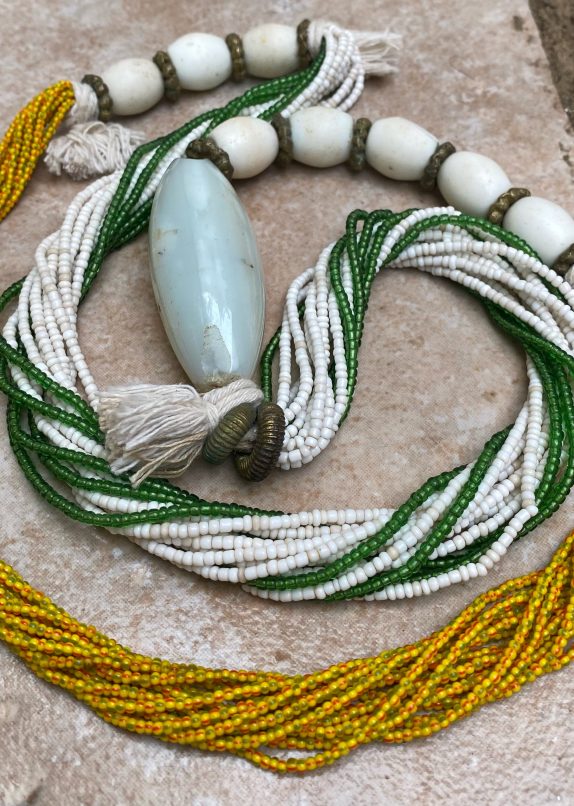 COLLAR REWORK AGATA BLANCA