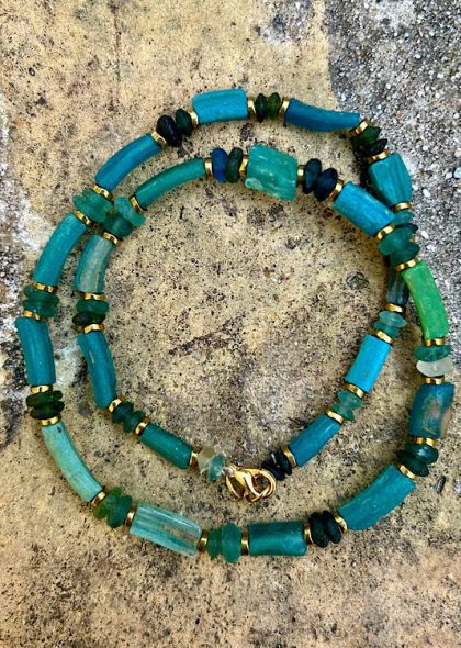 Collar Roman glass